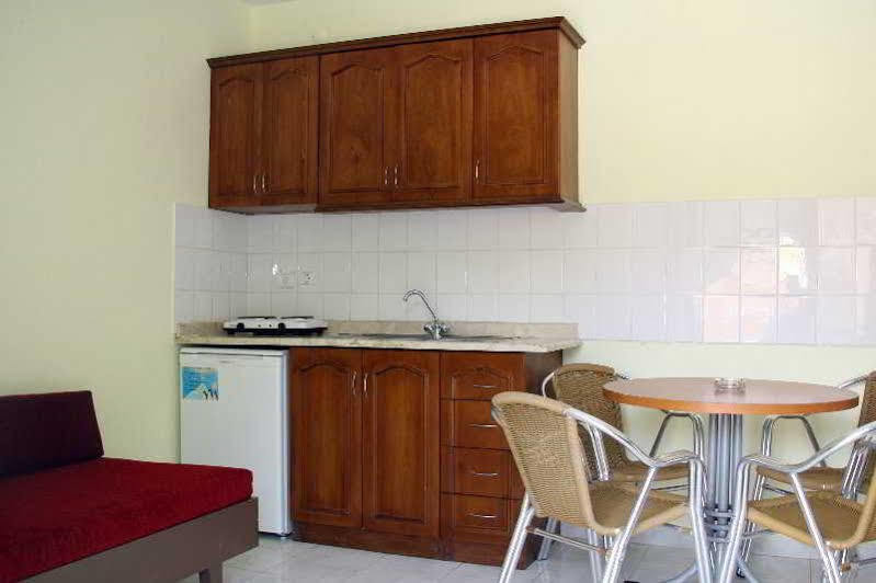 Can Apartments Turunc Kültér fotó